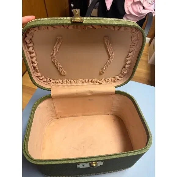 VTG Towncraft Hardshell Train/Travel Makeup Case (NO KEY) 13"X8" - Picture 12 of 16